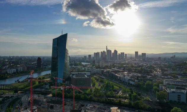 По-голямата заплаха за Европа след пандемията е не държавният, а корпоративният дълг