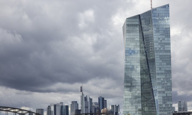 ЕЦБ: Високите оценки увеличават рисковете за стабилността