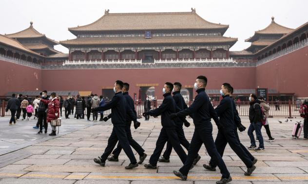 Китай наложи ответни санкции на британски политици заради твърденията им за Синдзян