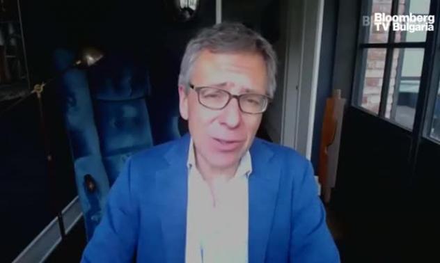 Какво следи Иън Бремър на Г-7