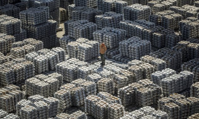 Китай ще продава още метали от резервите, за да гарантира стабилни цени