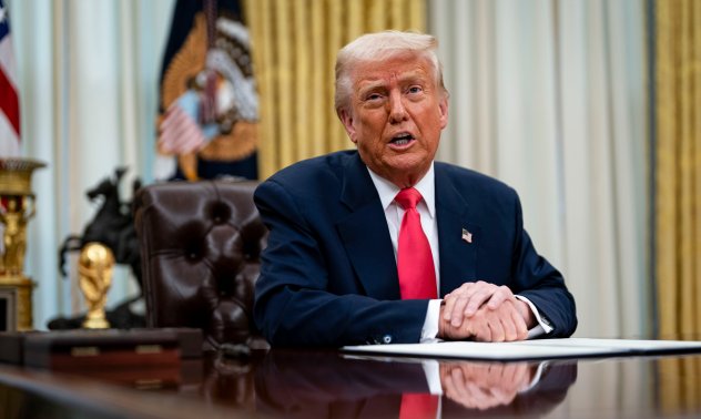 Митата идват. Какво се опитва да постигне Доналд Тръмп?