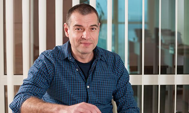 Ключови факти за емисията на "Сирма"