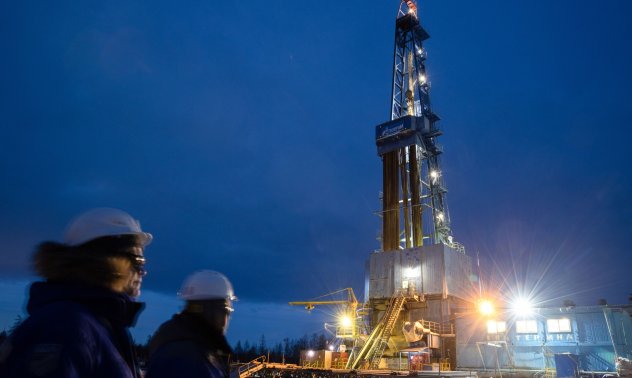 Байдън не може да притиска иранския и руския петрол едновременно