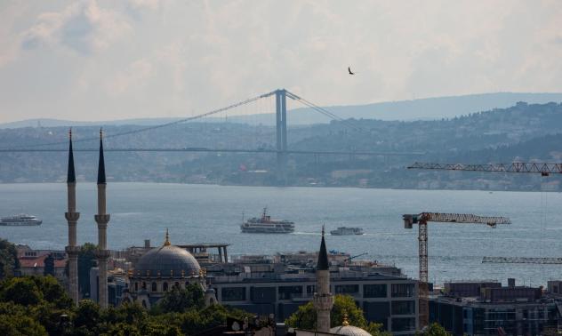 Недолюбваният турски дълг започва да печели сърцата на чуждестранните инвеститори