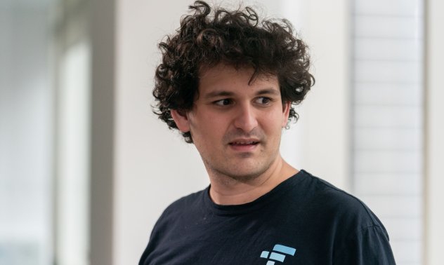 Основателят на FTX Сам Банкман-Фрийд е арестуван на Бахамските острови