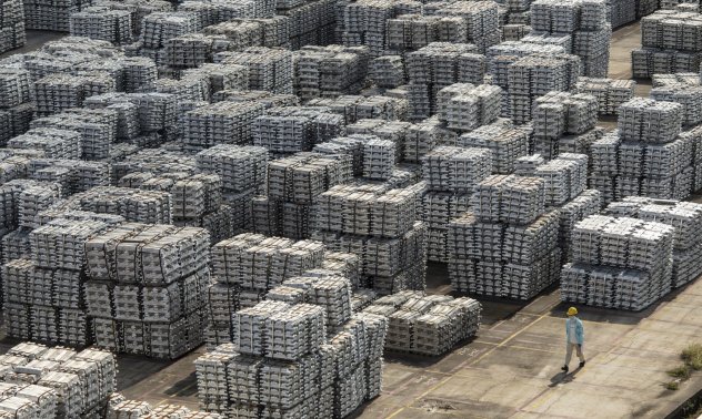 "Фалшивите" алуминиеви акции разтърсиха пазара на метали