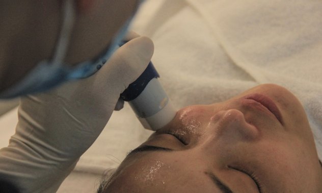 Ценовата война в Китай достигна до ботокс и грижата за кожата