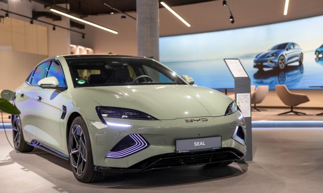 Защо китайският конкурент на Tesla, BYD, се сблъсква с редица проблеми