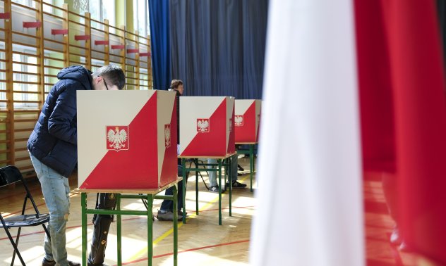 Две визии за бъдещето се противопостявят на изборите в Полша