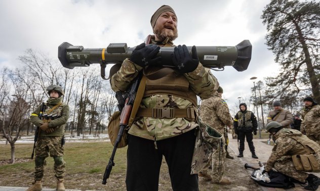 Руската мощ е поставена под въпрос, докато войските ѝ затъват в Украйна