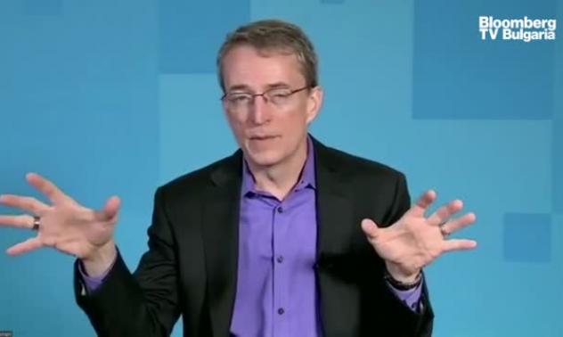 Intel отваря производството на чипове за конкуренти