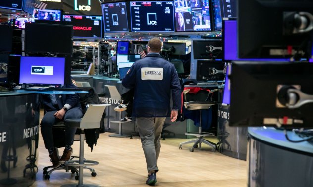 "Глупавата" търговия на Уолстрийт за 2024 г. залага на ранно намаляване на лихвитe