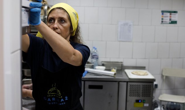 Загуба за Украйна, печалба за Полша: горещият пазар на труда приветства бежанците 