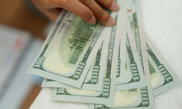 "Смъртта" на долара няма да настъпи скоро