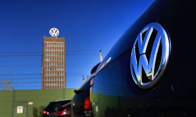 VW рискува 30 000 работни места, ако не възприеме електромобилите по-бързо