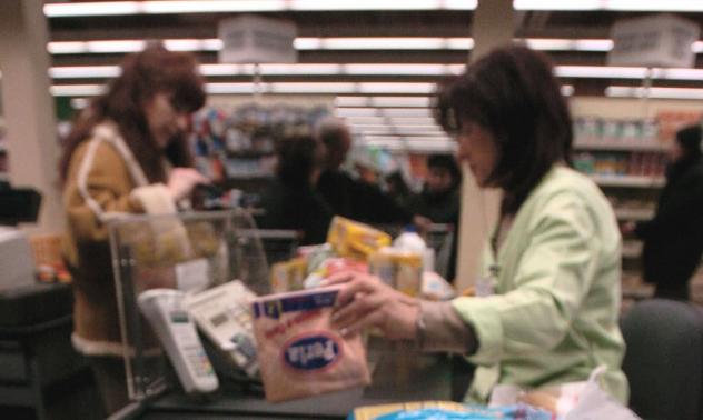 Кирил Ананиев: При струпване на много хора ще бъдат затваряни магазини*