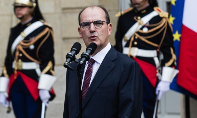 Макрон разчиства пътя си с избора на Кастекс за премиер на Франция