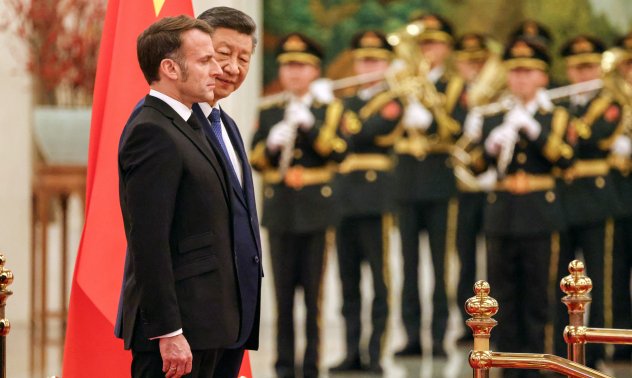 Макрон и Си се срещат в Пекин за разговори по търговия и Тайван