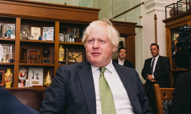 Трагичното падение на "британския Тръмп"