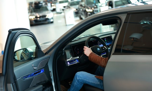 Спад на продажбите на автомобили в Европа за пръв път от две години насам 