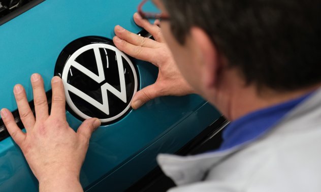 Volkswagen избира вътрешен човек за шеф на Audi, за да спре изоставането от Tesla