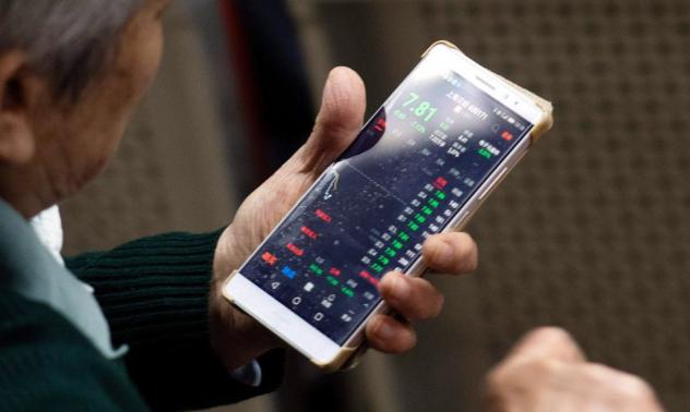 S&P 500 се насочва към най-големия си спад от месец насам