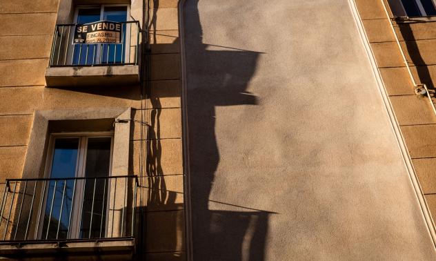 Барселона вече може да купува принудително празни имоти на половин пазарна цена