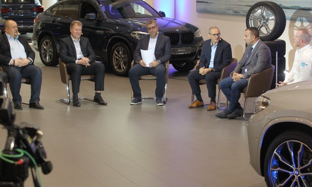 Car Tech: Софтуерни приложения за управление на електромобили е следващата стъпка за производителите 