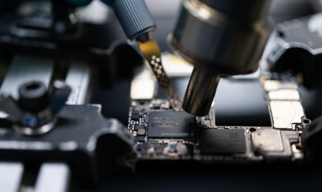 Китайски министър ухажва световни мениджъри на фона на търговското напрежение