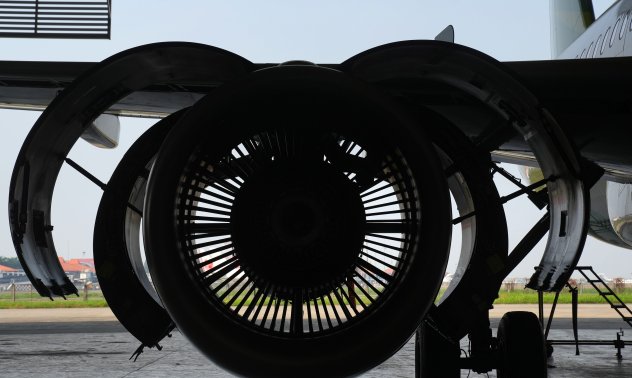 Светът няма да постигне екологичните си цели без по-чисти самолети до 2035 г.