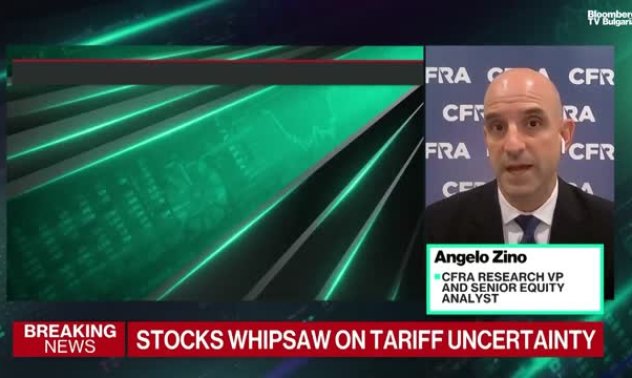 CFRA: Apple ще коригира бизнес модела си