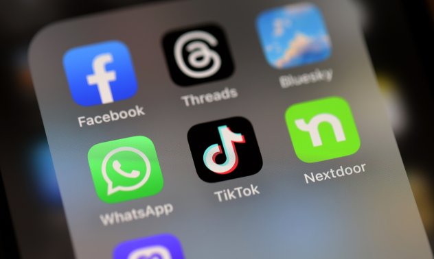 Политиците в САЩ трябва да престанат да бъдат хронично онлайн