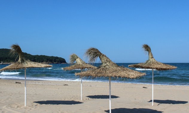 Двуцифрен ръст на туристическата активност през летния сезон отчита Приморско