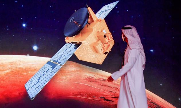 Сондата на ОАЕ навлезе успешно в орбитата на Марс след 7-месечно пътуване