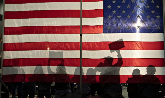 Капиталовите пазари се нуждаят от категоричен победител на изборите в САЩ