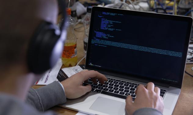 Хакерска атака ли е случаят Panama Papers