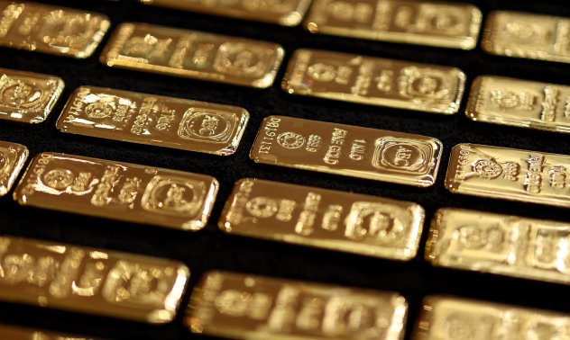 Търговците търсят сигурност в златото след израелския удар над Бейрут