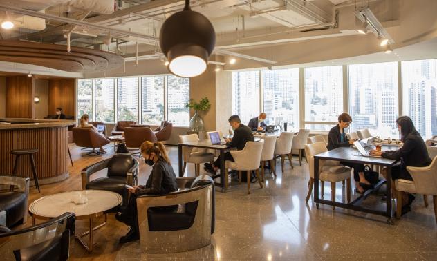 Все по-малко милениали планират смяна на работните места заради пандемията 