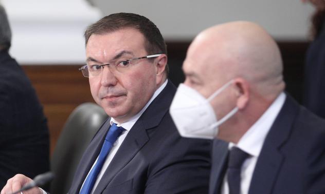 Константин Ангелов към AstraZeneca: Нямаме нужда от учтивост и вежливост, а от ваксини*