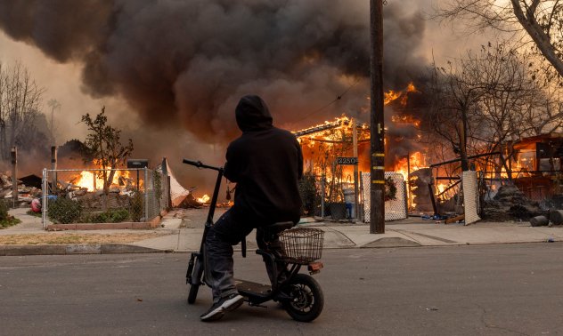 Лешоядите на имотния пазар се събират над опустошения Лос Анджелис