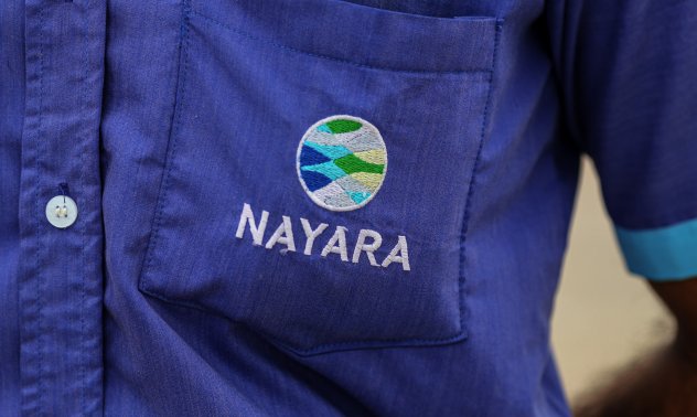 Индийска рафинерия, свързана с Роснефт, вече изисква ранни плащания заради санкциите