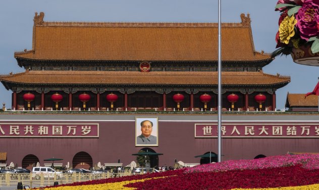 Чистката в китайската отбрана е в основата на военните реформи на Си