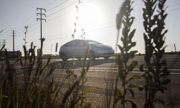 Потребителите искат да карат повече хибридни автомобили, отколкото електрически