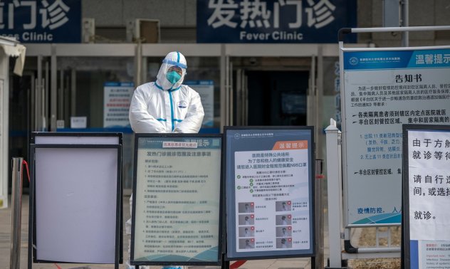 Китайските власти насърчават хората с лек Covid да се връщат на работа