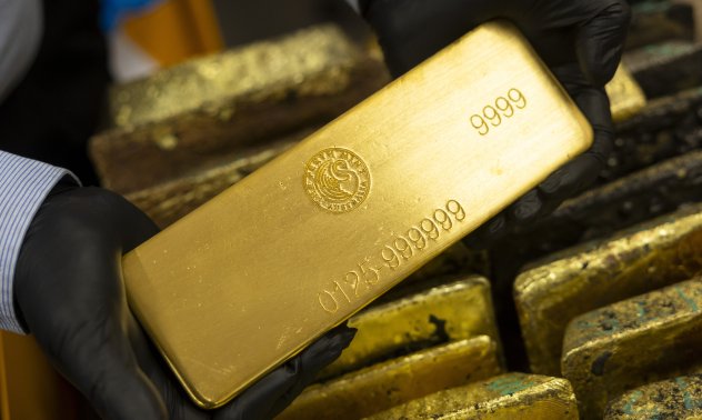 Инвеститорите в злато запазват спокойствие въпреки рязкото поевтиняване