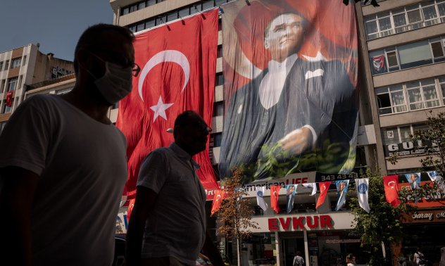 Турция обяви по-висок от прогнозирания дефицит по текущата сметка 