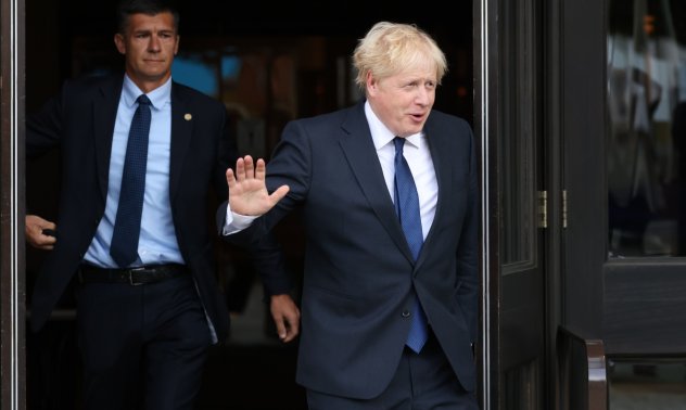 Бензиновата криза и клането на прасета са необходима част от Брекзит, смята Джонсън