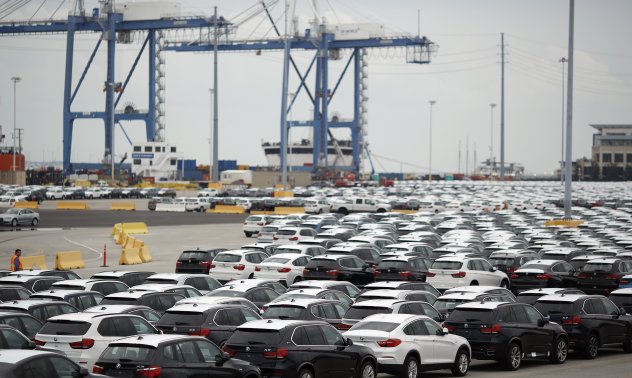 Търговската война срина вноса на суровини и коли от САЩ към Китай