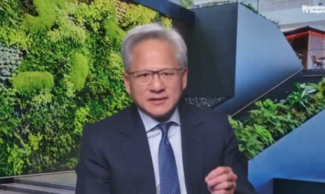 Хуанг: Ние сме във всеки облак